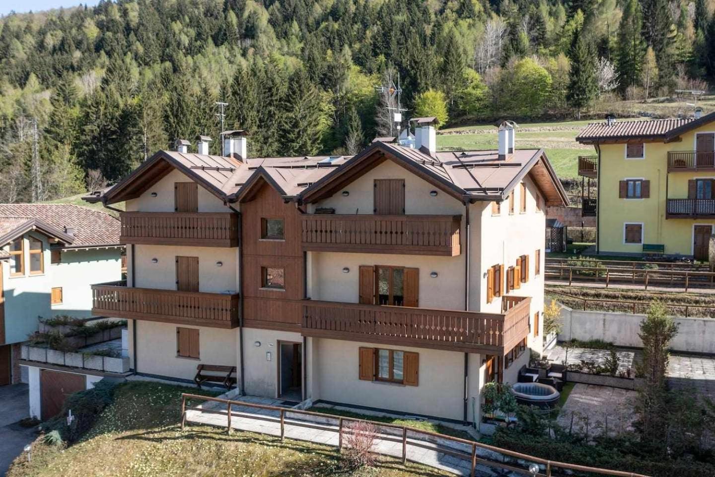 Nature La Casa Della Montagna Leilighet Cavedago Eksteriør bilde